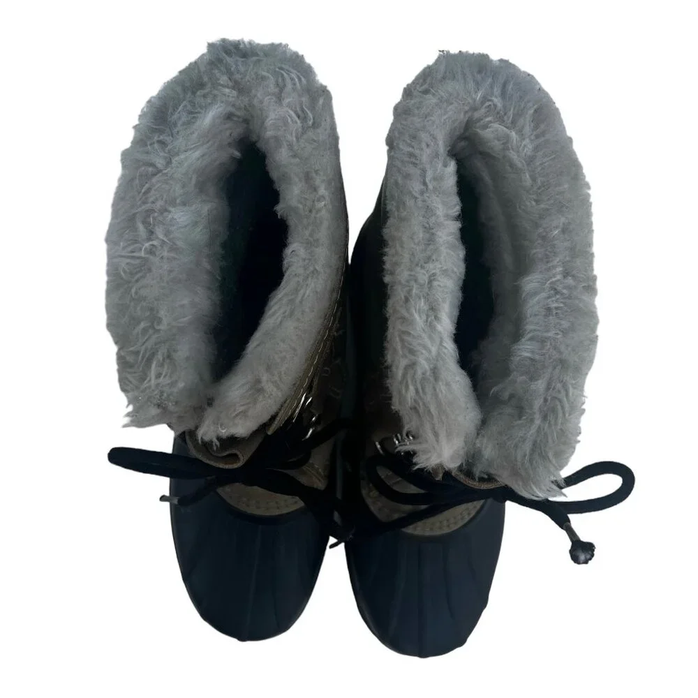 Sorel winter snow